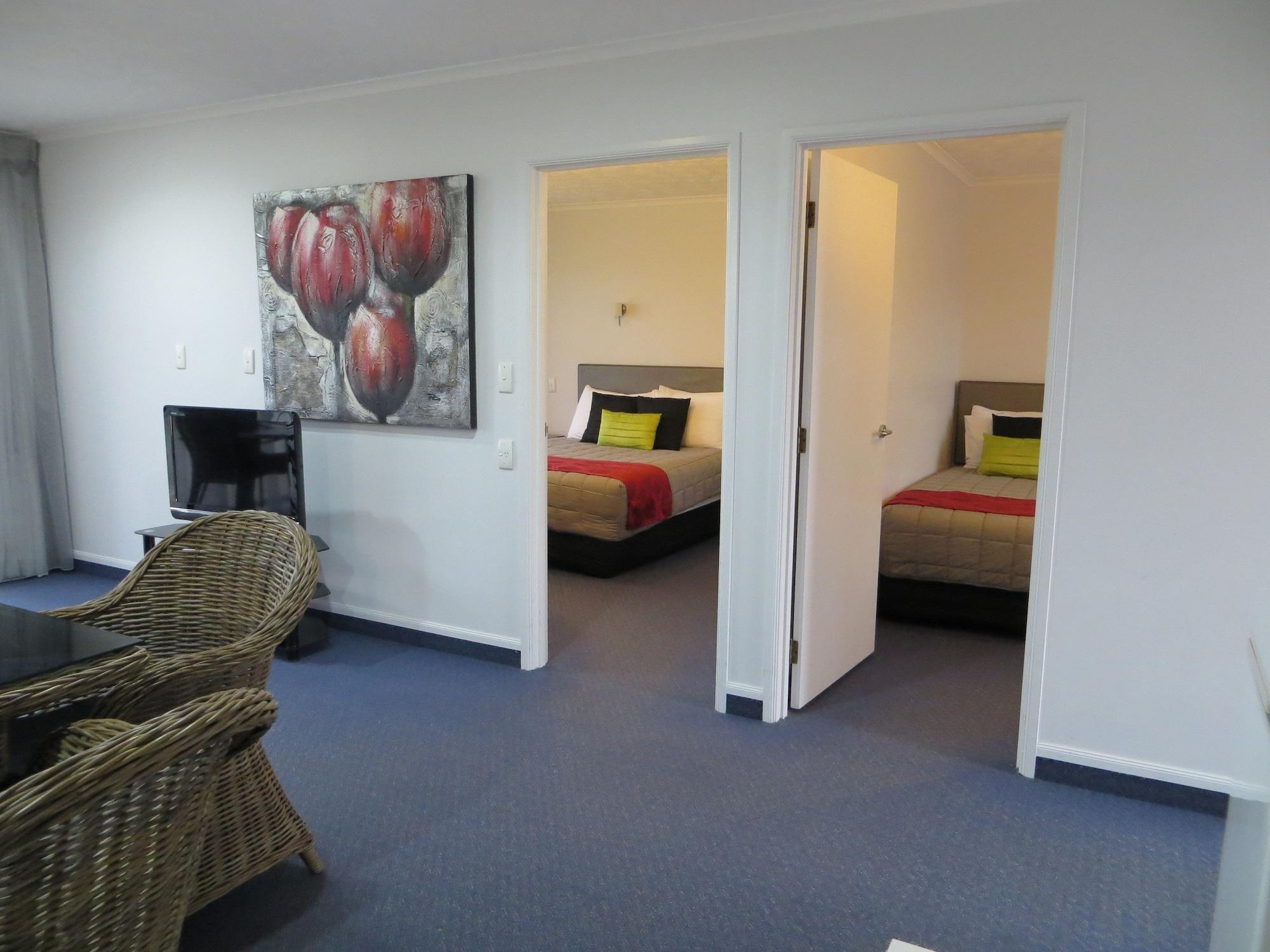 Harbour View Motel On Ahuriri Beach In Napier Nz With Sea View Suites Bagian luar foto