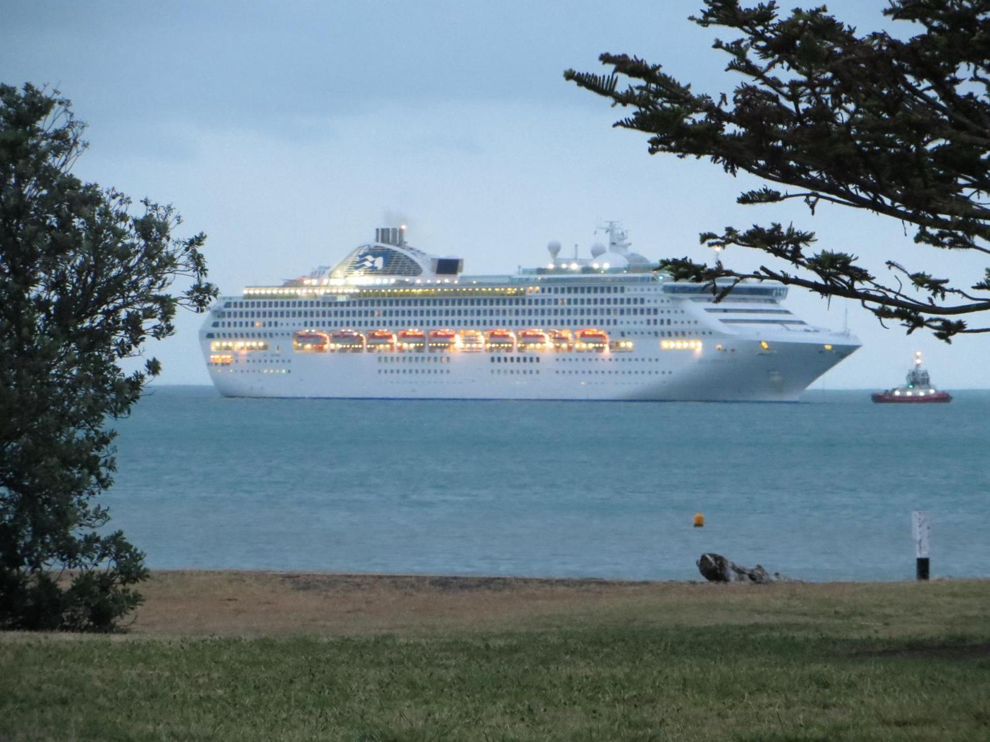 Harbour View Motel On Ahuriri Beach In Napier Nz With Sea View Suites Bagian luar foto