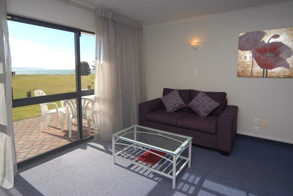 Harbour View Motel On Ahuriri Beach In Napier Nz With Sea View Suites Bagian luar foto